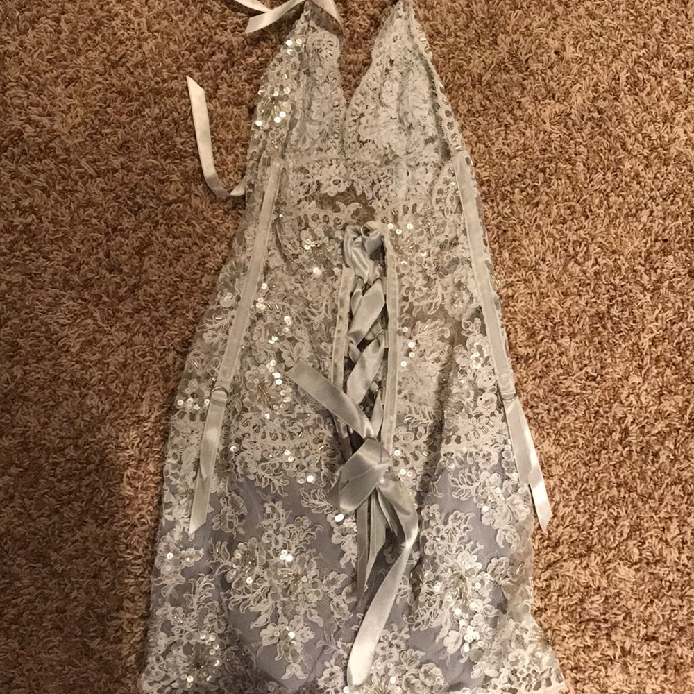 Dress - Picture 6 of 6